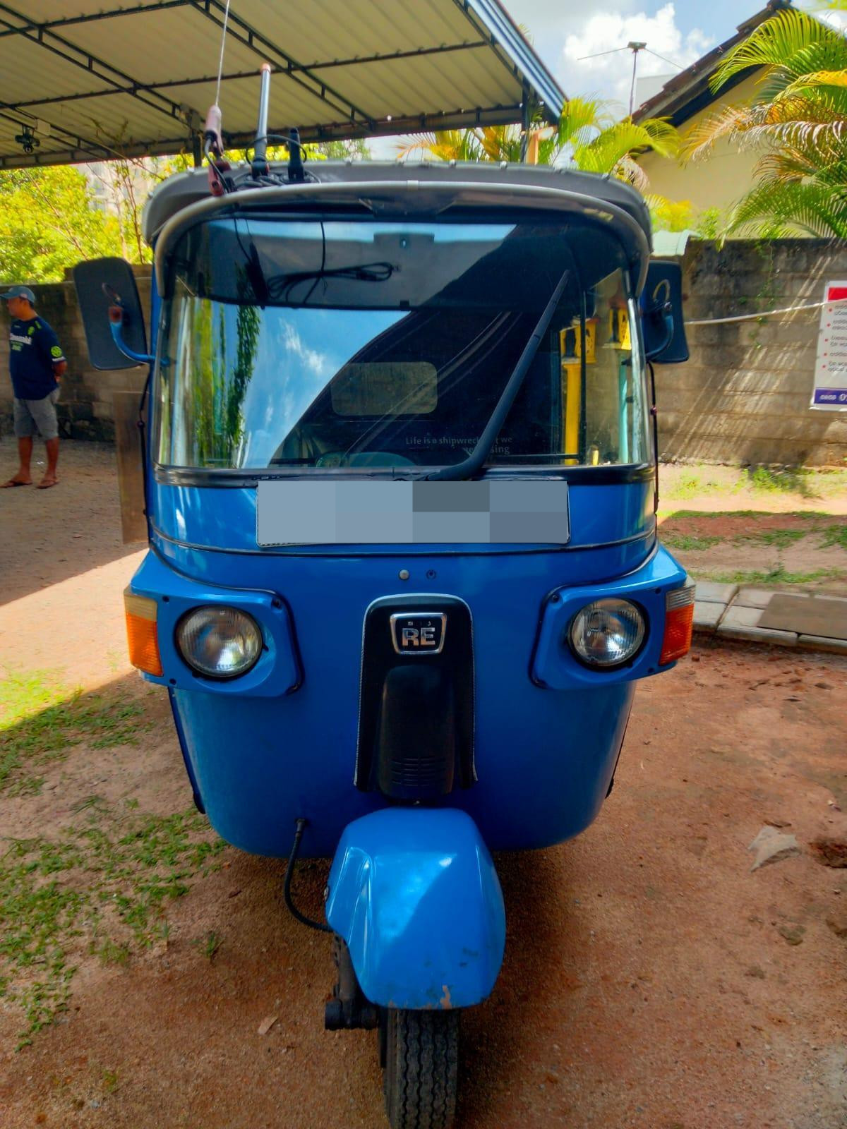 Bajaj Three Wheel 2011 - භාවිතා කරන ලද ත්‍රිරෝද රථය sale in Sri Lanka - patpat.lk