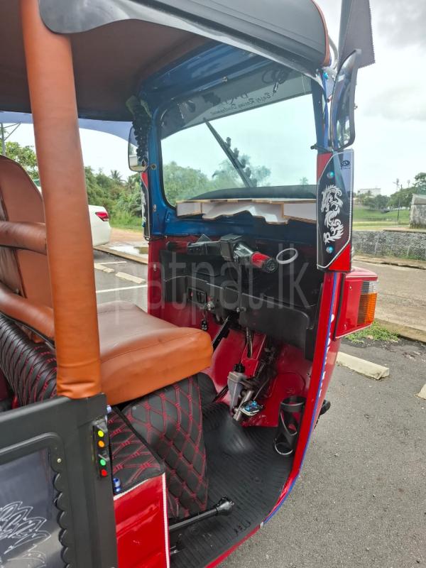 Advertisement image 6