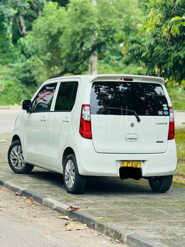 Suzuki Wagon R 2017 - භාවිතා කරන ලද කාර් sale in Sri Lanka - patpat.lk