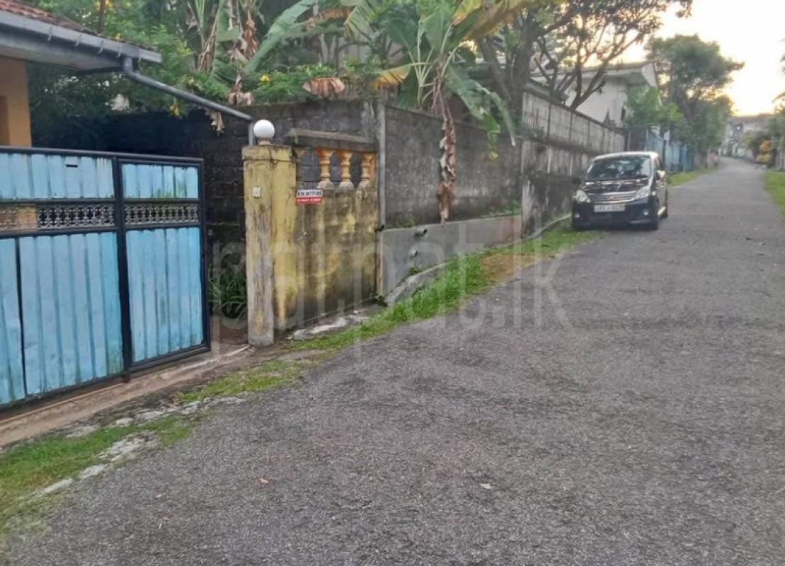 House for Sale in Kadawatha ads-image-1