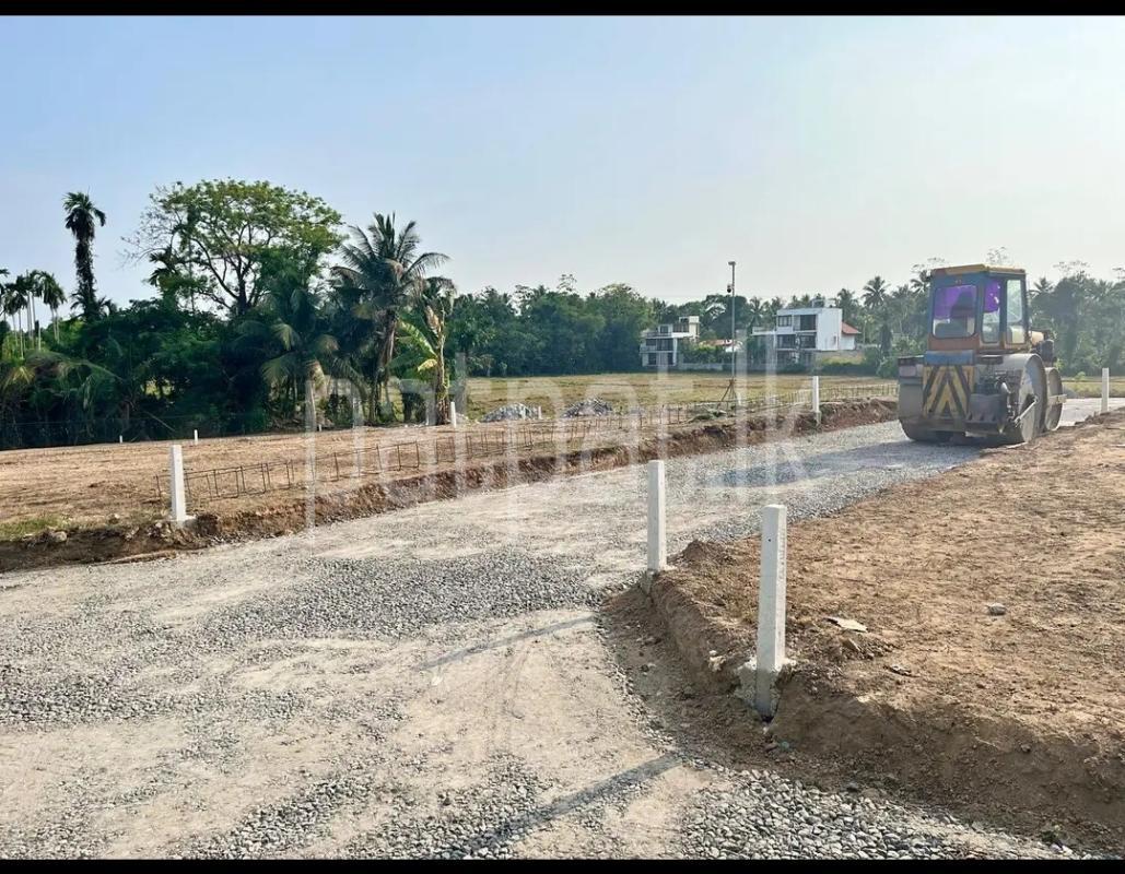 Residential Land for Sale in Kahathuduwa