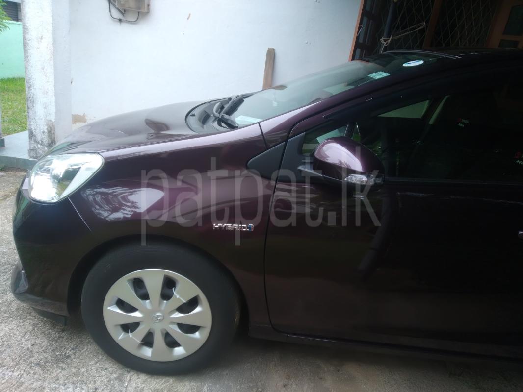Toyota Aqua 2014 - பயன்படுத்தப்பட்டது கார் sale in Sri Lanka - patpat.lk