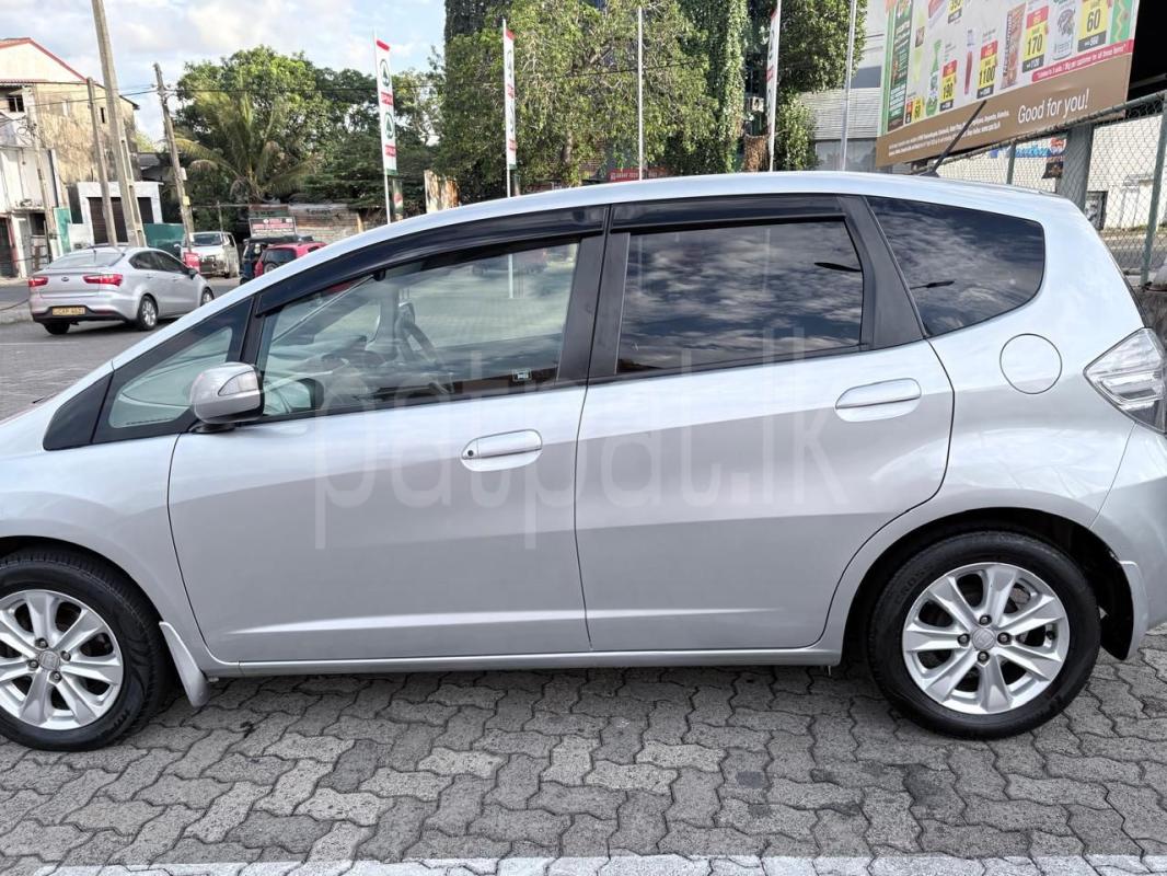 Honda Fit 2011 - பயன்படுத்தப்பட்டது கார் sale in Sri Lanka - patpat.lk