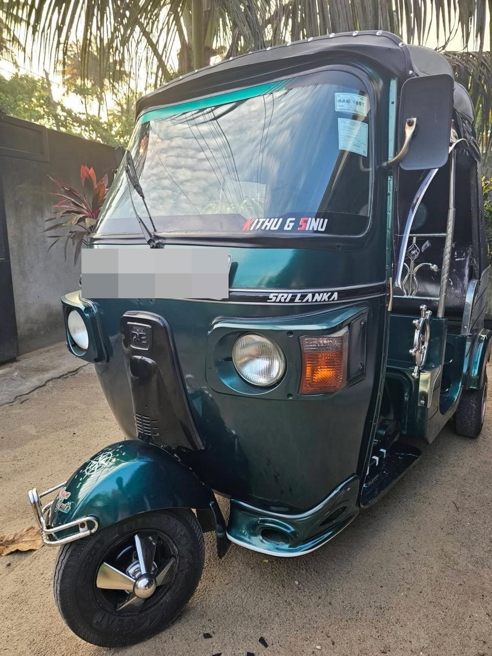 Bajaj Three Wheel 2013 - பயன்படுத்தப்பட்டது முச்சக்கர வண்டி sale in Sri Lanka - patpat.lk