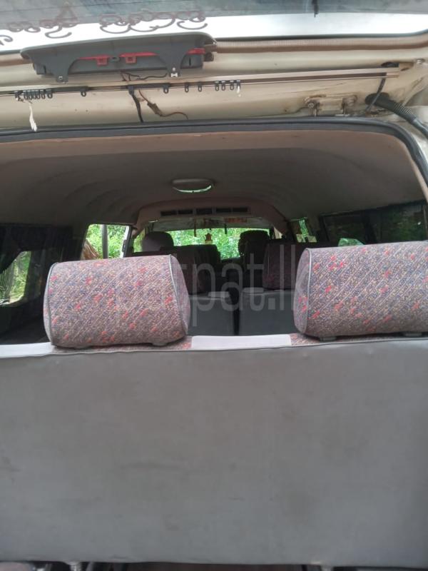 Nissan Caravan 2001 - பயன்படுத்தப்பட்டது வேன் sale in Sri Lanka - patpat.lk