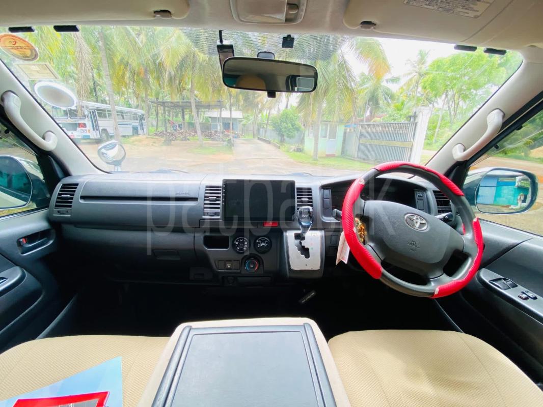 Toyota Hiace 2017 - பயன்படுத்தப்பட்டது வேன் sale in Sri Lanka - patpat.lk