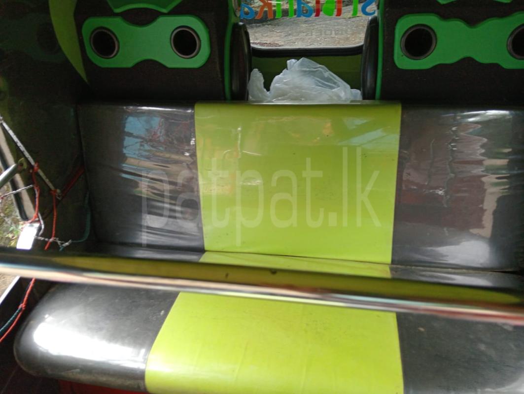 Bajaj 4 stroke 2013 - பயன்படுத்தப்பட்டது முச்சக்கர வண்டி sale in Sri Lanka - patpat.lk