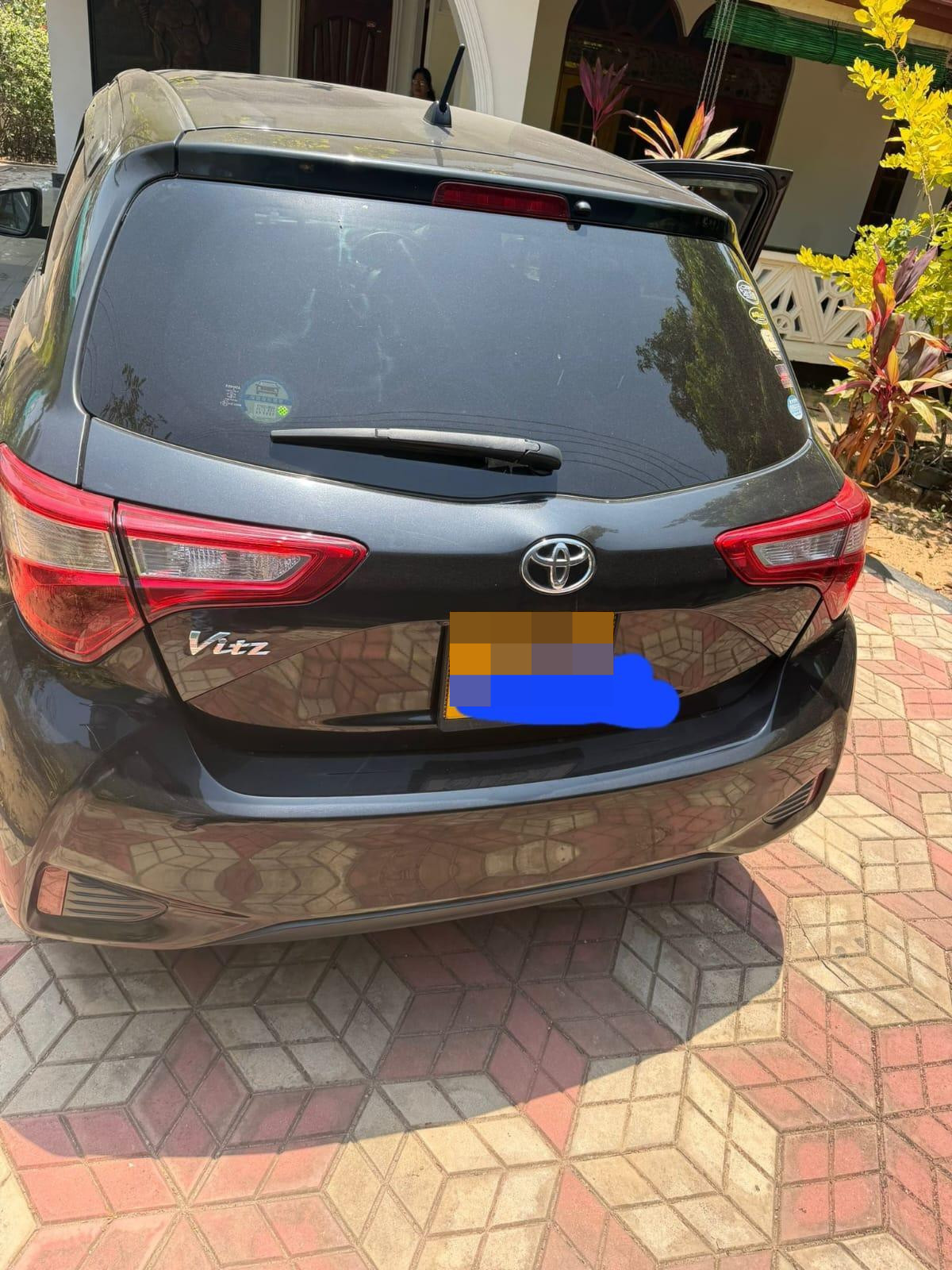 Toyota Vitz 2017 - Used Car sale in Sri Lanka - patpat.lk