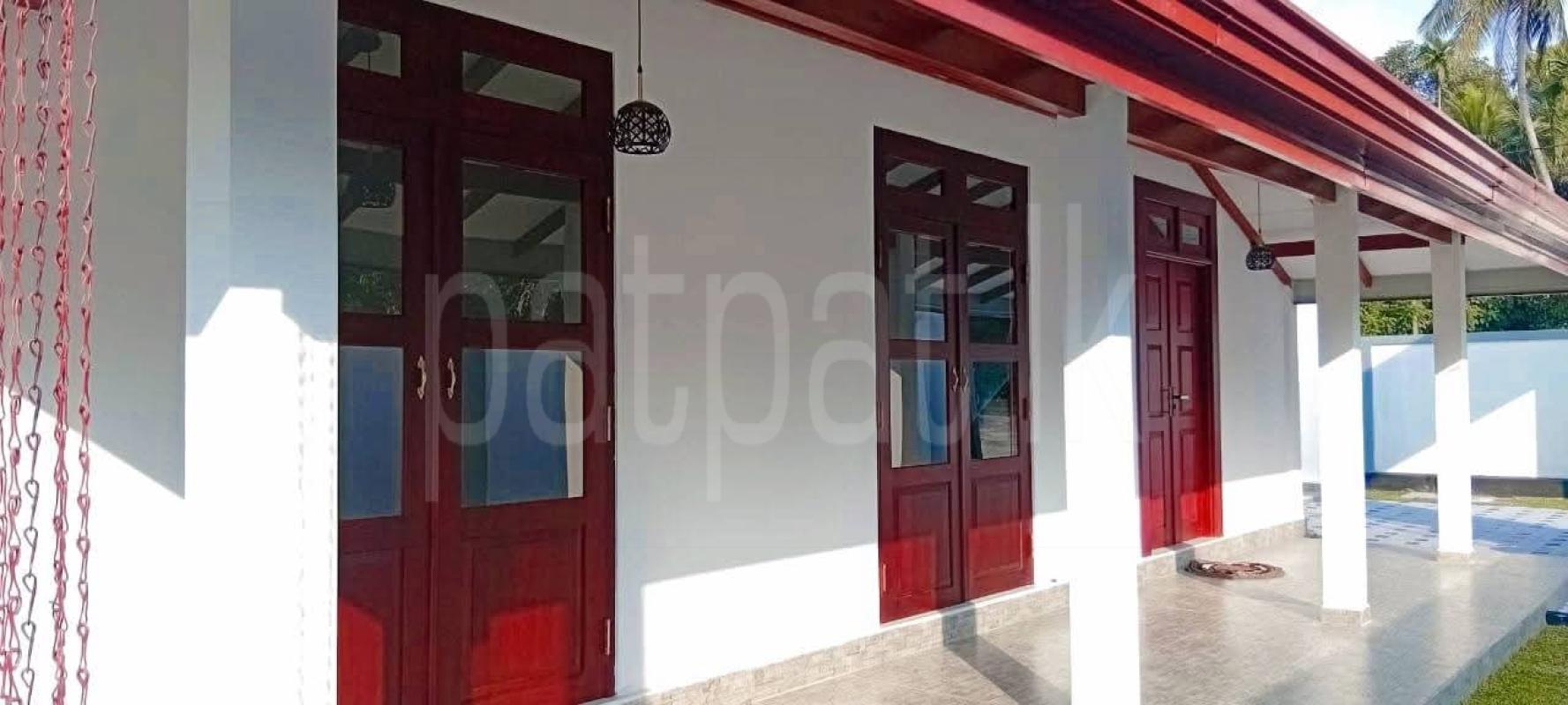 House for Sale in Weliveriya