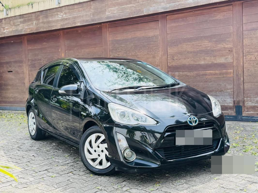 Toyota Aqua 2015 - பயன்படுத்தப்பட்டது கார் sale in Sri Lanka - patpat.lk