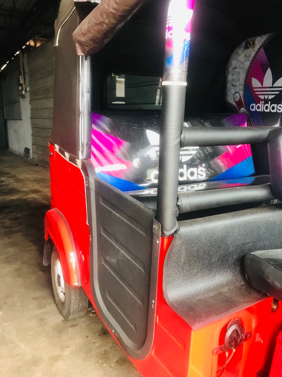Bajaj Three Wheel 2010 - பயன்படுத்தப்பட்டது முச்சக்கர வண்டி sale in Sri Lanka - patpat.lk
