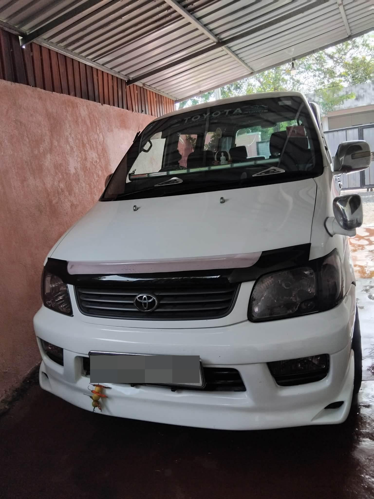 Toyota Noah 2001 - භාවිතා කරන ලද වෑන් රථය sale in Sri Lanka - patpat.lk