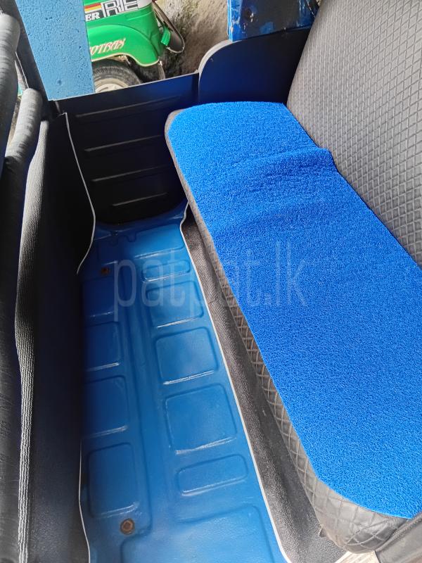 Bajaj Three Wheel 2012 - பயன்படுத்தப்பட்டது முச்சக்கர வண்டி sale in Sri Lanka - patpat.lk