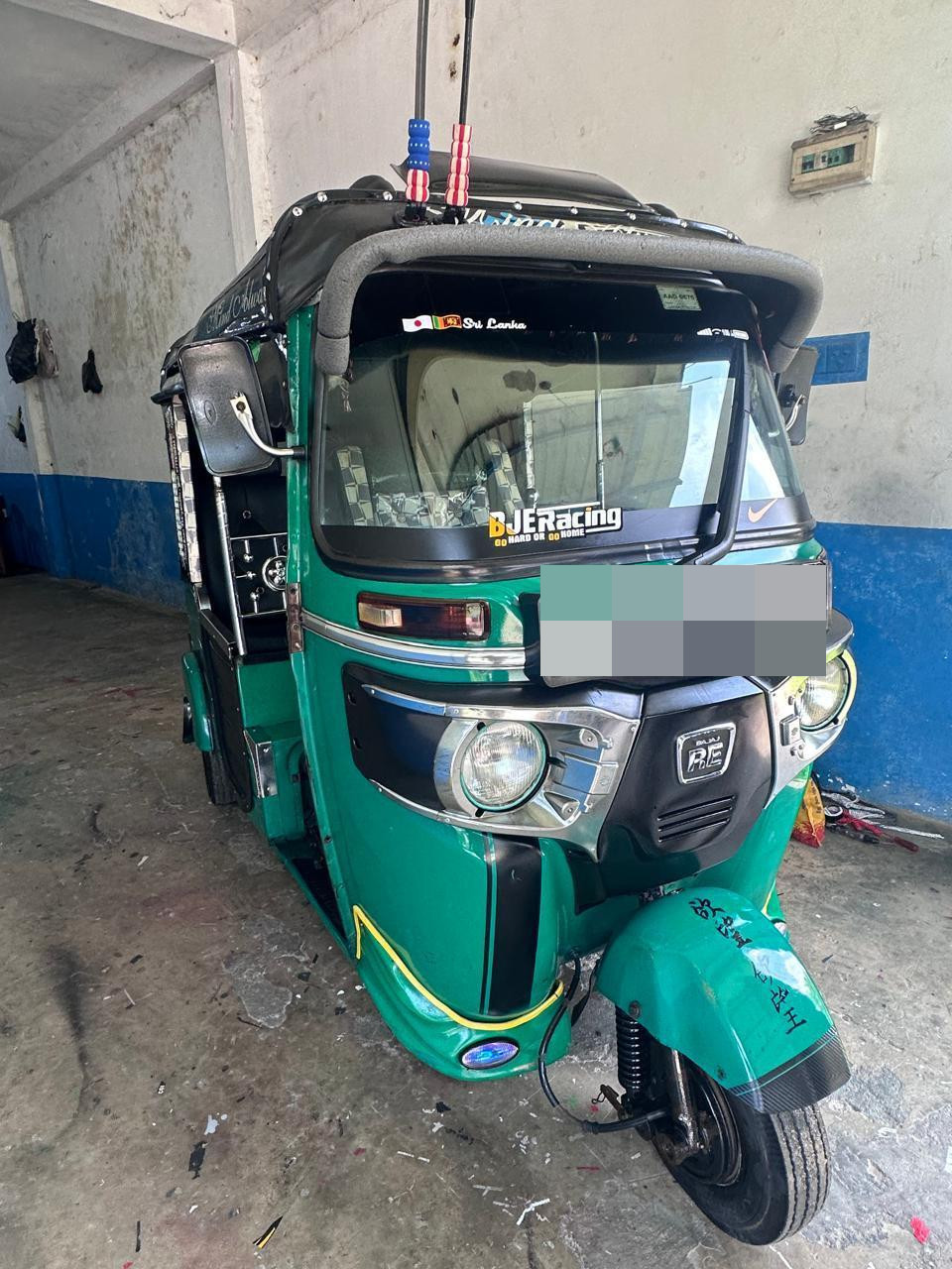Bajaj Three Wheel 2014 - භාවිතා කරන ලද ත්‍රිරෝද රථය sale in Sri Lanka - patpat.lk