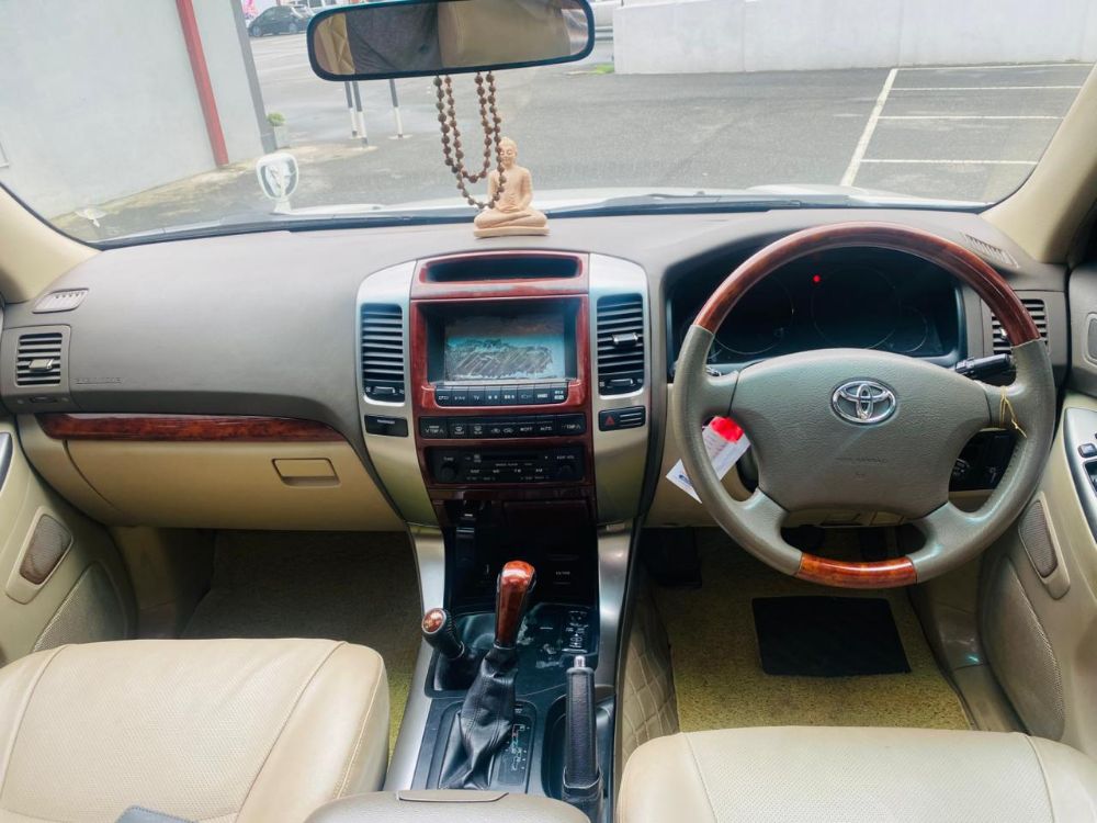 Toyota Land Cruiser Prado 2003 - பயன்படுத்தப்பட்டது SUV sale in Sri Lanka - patpat.lk
