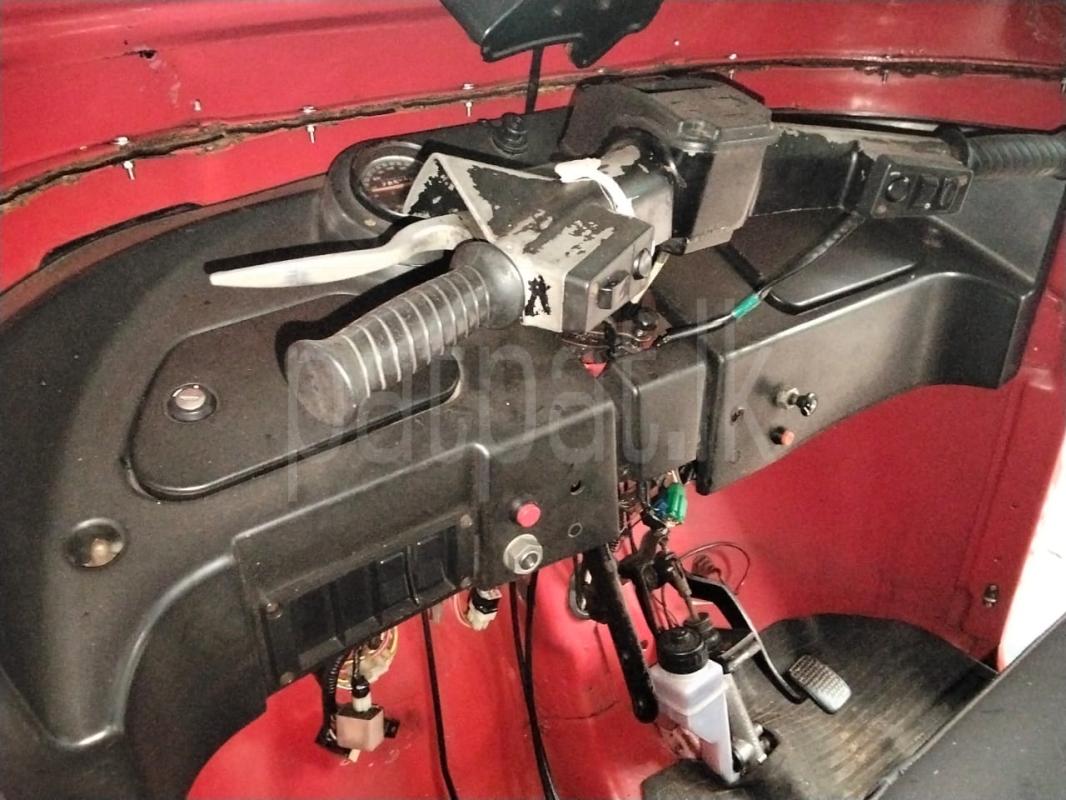 Bajaj Three Wheel 2011 - Used Three wheeler sale in Sri Lanka - patpat.lk