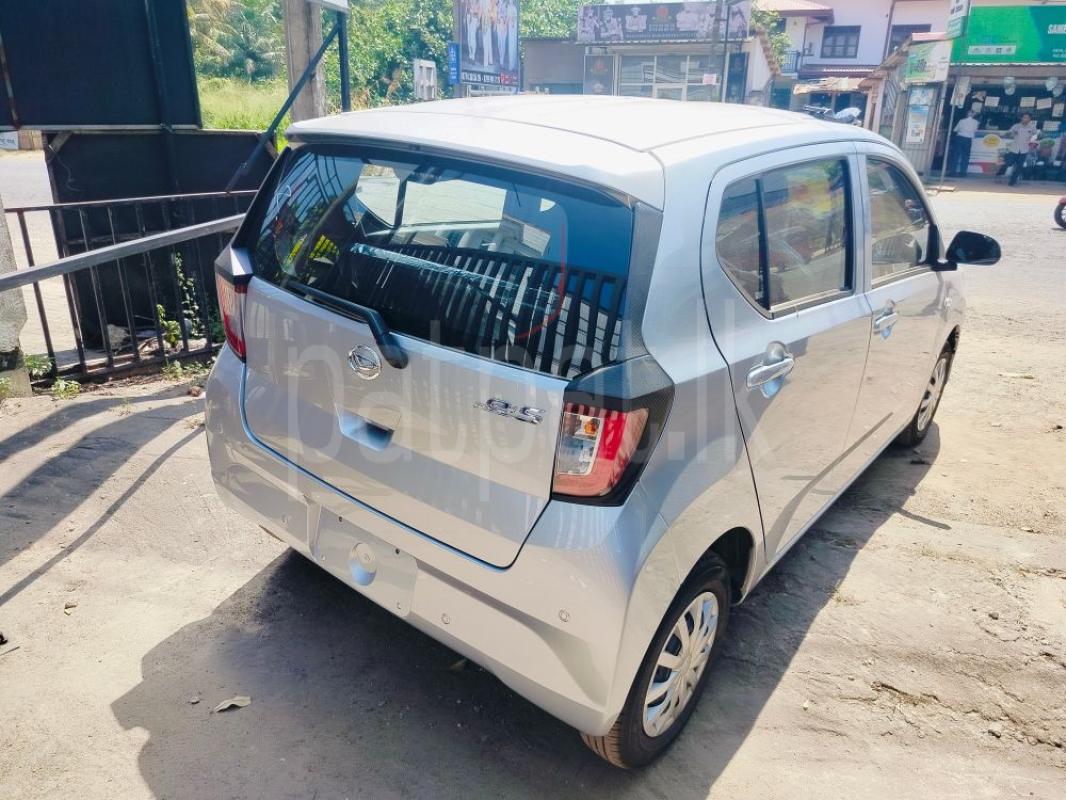 Advertisement image 4