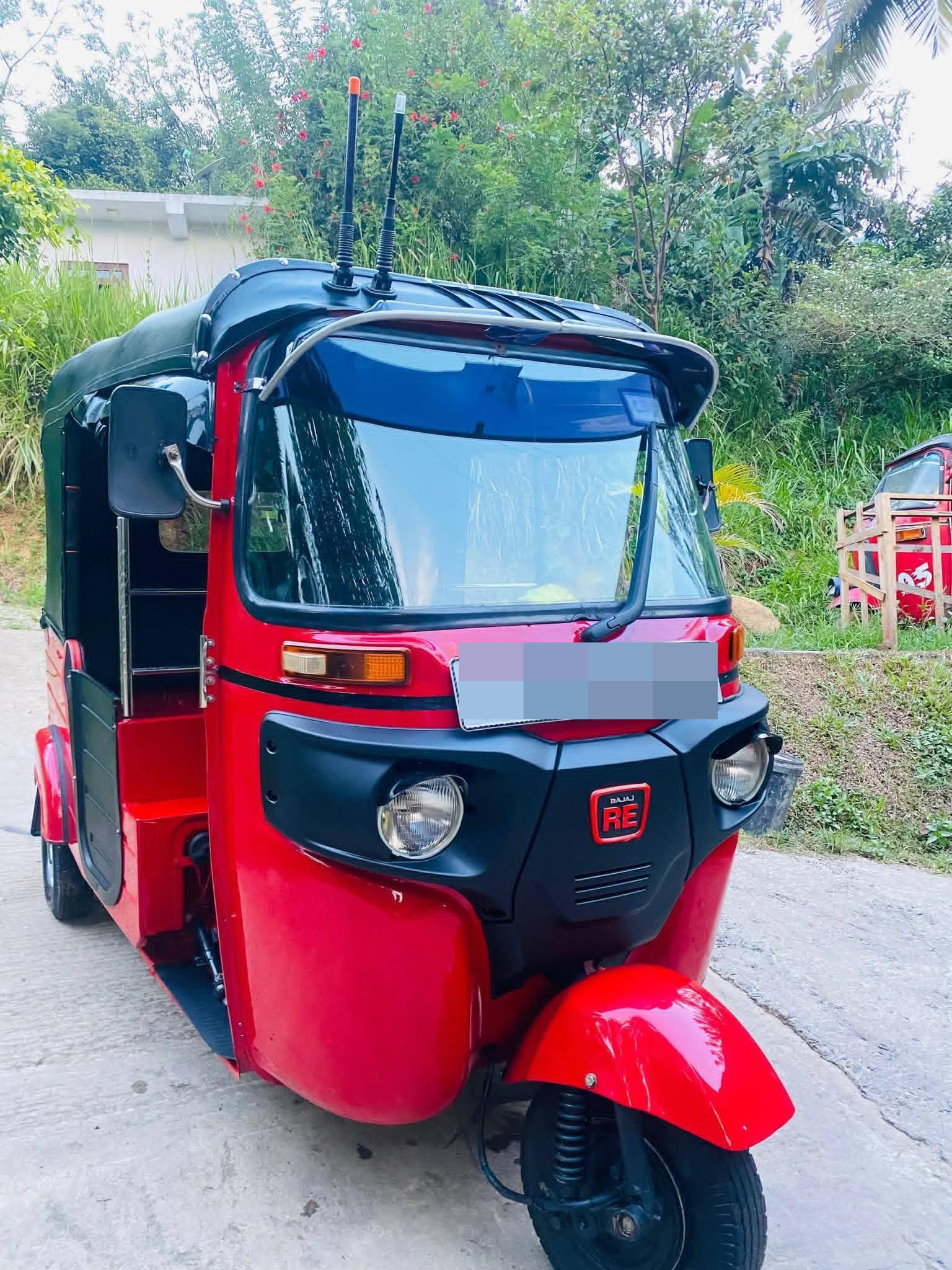 Bajaj Three Wheel 2016 - භාවිතා කරන ලද ත්‍රිරෝද රථය sale in Sri Lanka - patpat.lk