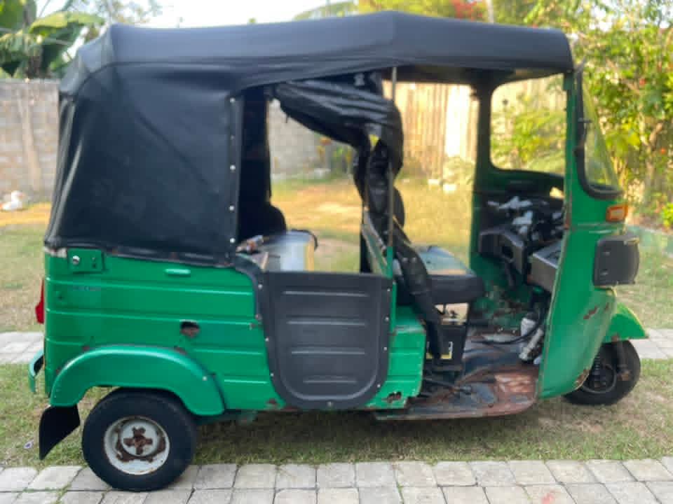 Bajaj Three Wheel 2015 - Used Three wheeler sale in Sri Lanka - patpat.lk