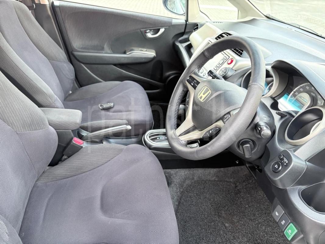 Honda Fit 2011 - பயன்படுத்தப்பட்டது கார் sale in Sri Lanka - patpat.lk