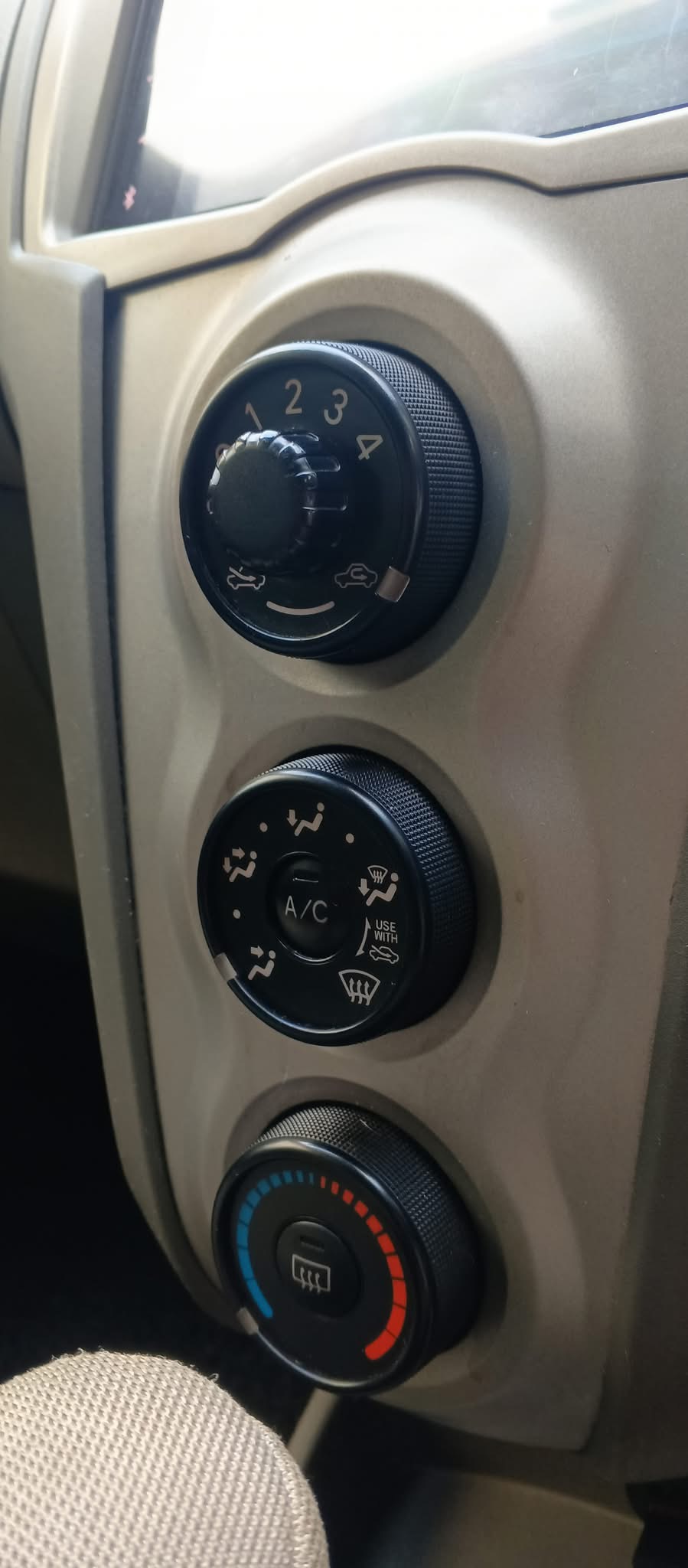 Toyota Vitz 2010 - பயன்படுத்தப்பட்டது கார் sale in Sri Lanka - patpat.lk