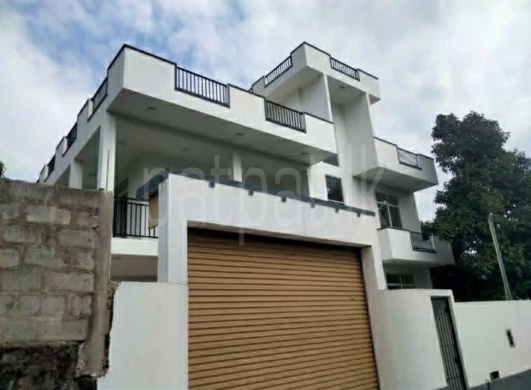 House for Sale in Athurugiriya ads-image-1
