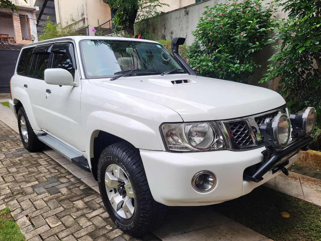 Nissan Patrol 2008 - பயன்படுத்தப்பட்டது SUV sale in Sri Lanka - patpat.lk