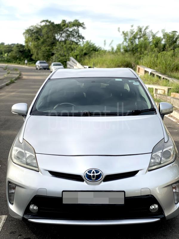 Toyota Prius 2012 - பயன்படுத்தப்பட்டது கார் sale in Sri Lanka - patpat.lk