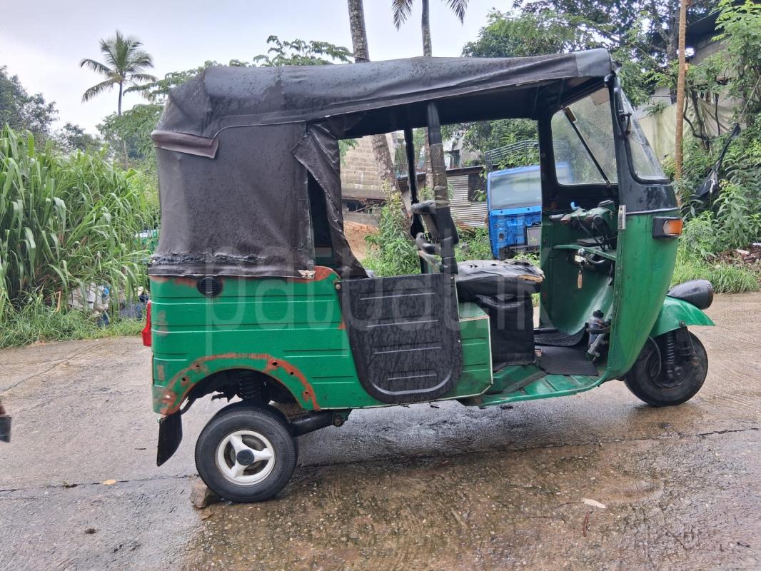 Bajaj Three Wheel 2005 - பயன்படுத்தப்பட்டது முச்சக்கர வண்டி sale in Sri Lanka - patpat.lk
