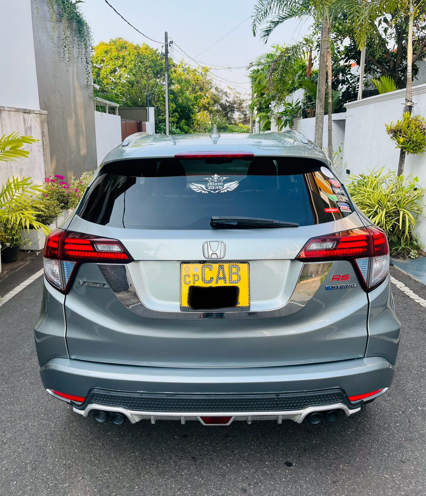 Honda Vezel 2014 - භාවිතා කරන ලද SUV රථය sale in Sri Lanka - patpat.lk