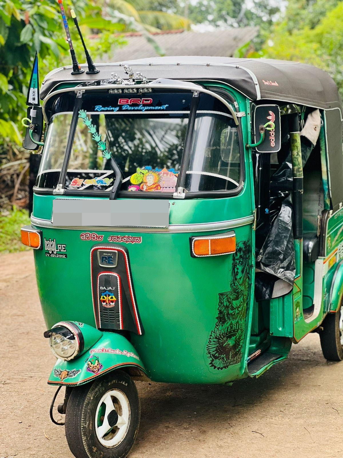 Bajaj 2 stroke 2003 - பயன்படுத்தப்பட்டது முச்சக்கர வண்டி sale in Sri Lanka - patpat.lk