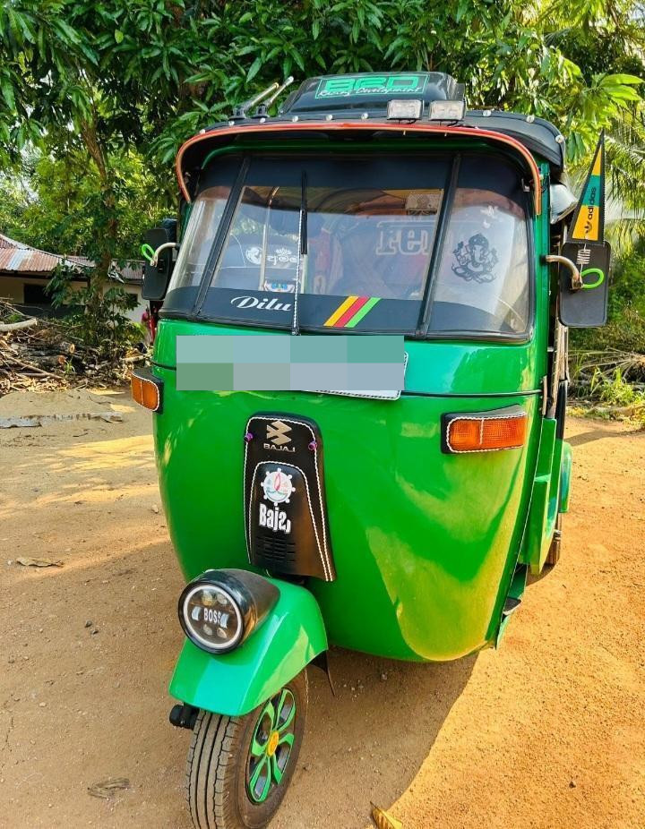 Bajaj Three Wheel 2005 - பயன்படுத்தப்பட்டது முச்சக்கர வண்டி sale in Sri Lanka - patpat.lk