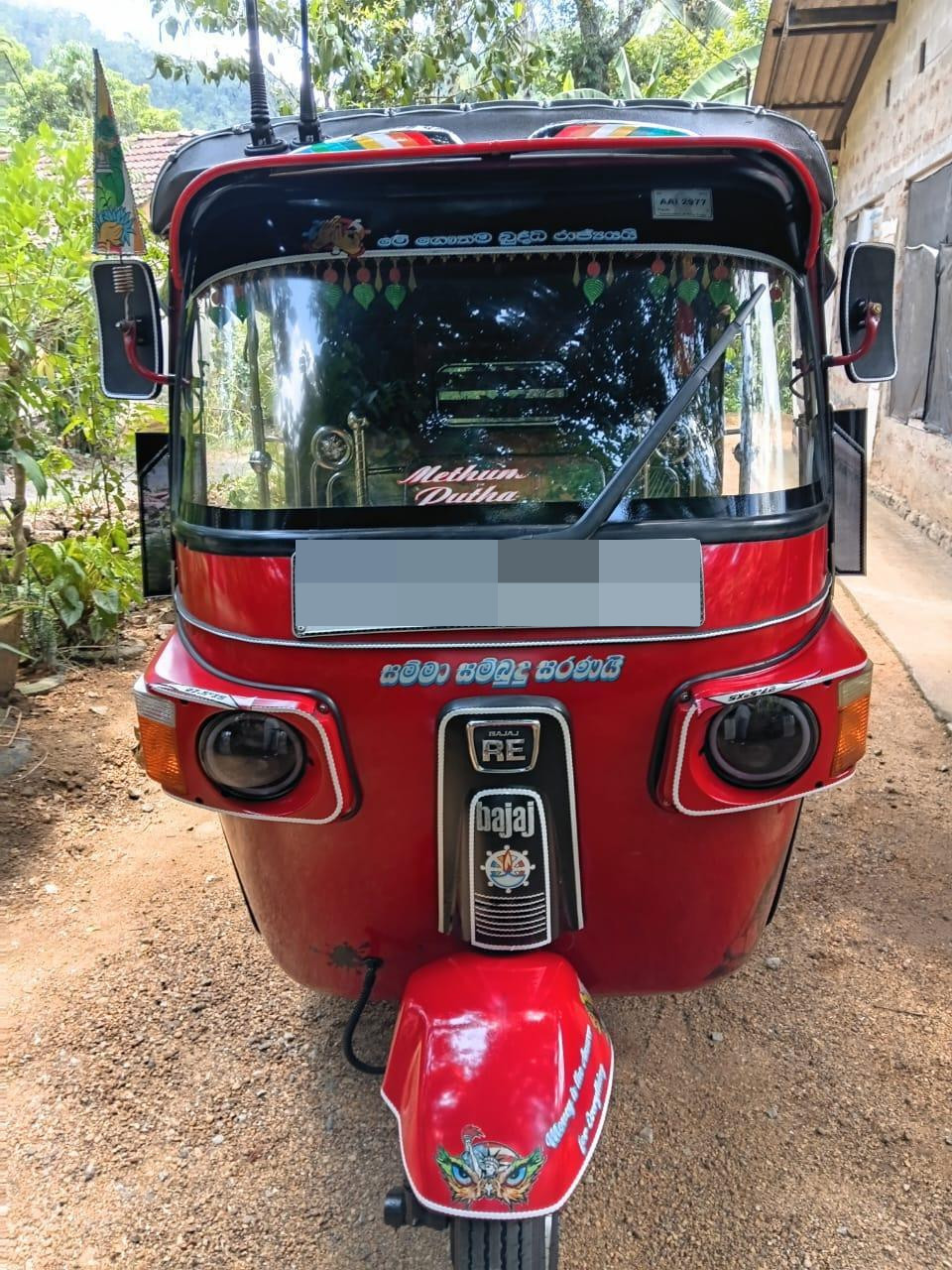 Bajaj Three Wheel 2013