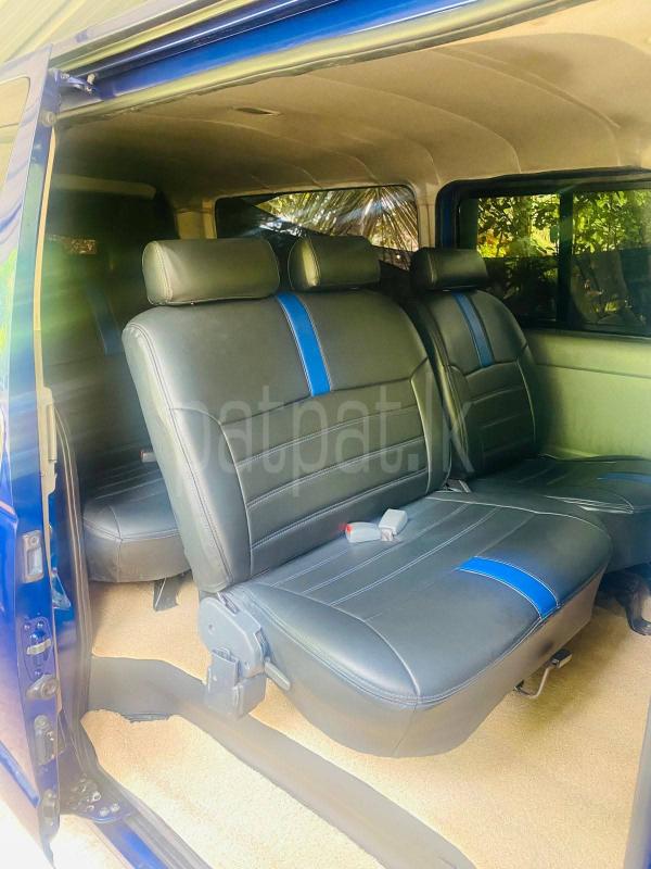 Toyota Hiace 2007 - பயன்படுத்தப்பட்டது வேன் sale in Sri Lanka - patpat.lk