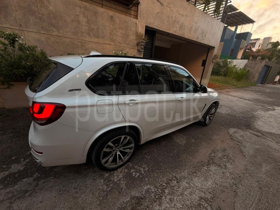 BMW X5 2017 - භාවිතා කරන ලද SUV රථය sale in Sri Lanka - patpat.lk