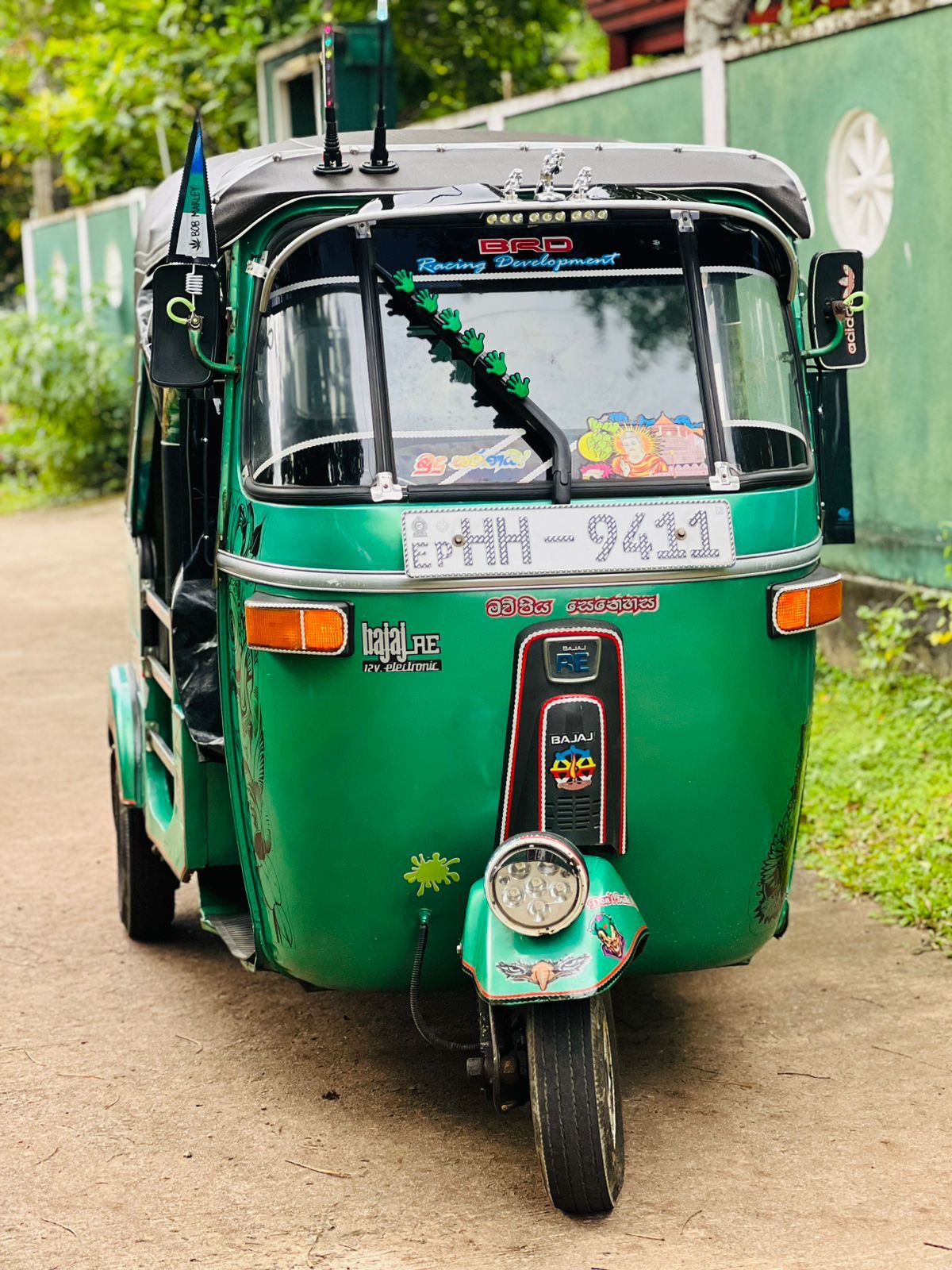 Bajaj 2 stroke 2003 - பயன்படுத்தப்பட்டது முச்சக்கர வண்டி sale in Sri Lanka - patpat.lk