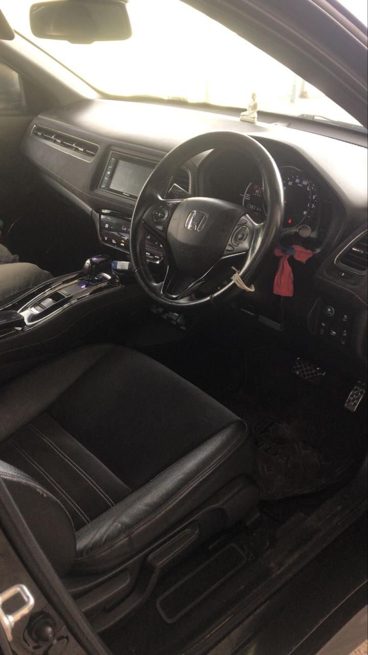 Honda Vezel 2016 - பயன்படுத்தப்பட்டது SUV sale in Sri Lanka - patpat.lk