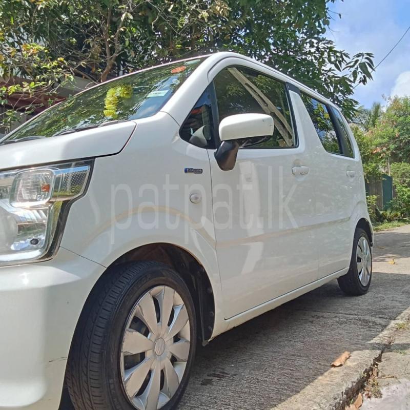 Suzuki Wagon R 2017 - භාවිතා කරන ලද කාර් sale in Sri Lanka - patpat.lk