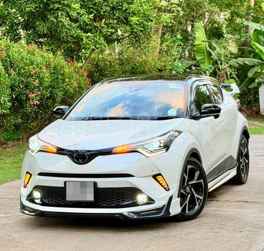 Toyota CHR 2018 - பயன்படுத்தப்பட்டது SUV sale in Sri Lanka - patpat.lk
