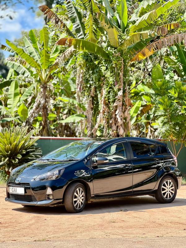 Toyota Aqua 2012 - Used Car sale in Sri Lanka - patpat.lk