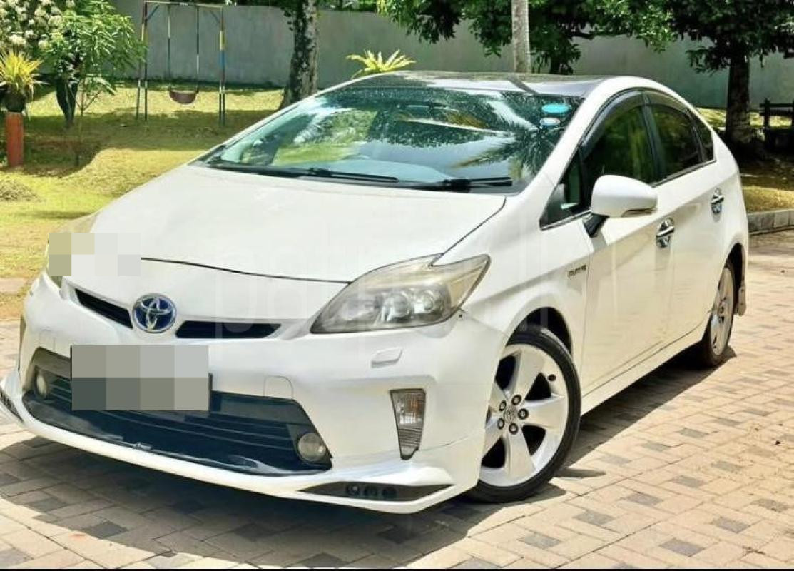 Toyota Prius 2013 - பயன்படுத்தப்பட்டது கார் sale in Sri Lanka - patpat.lk