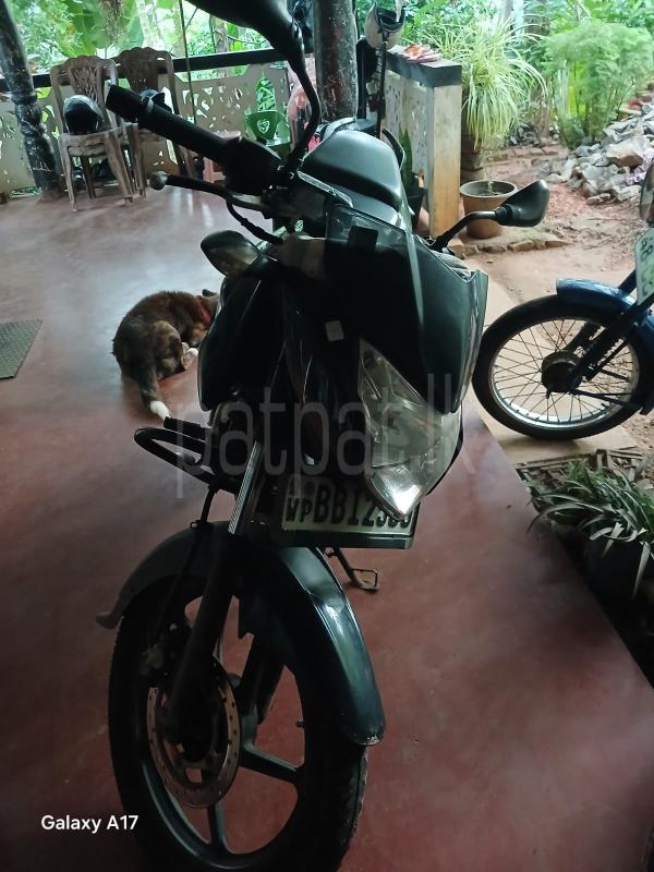 Bajaj Bike 2016 - Used Bike sale in Sri Lanka - patpat.lk
