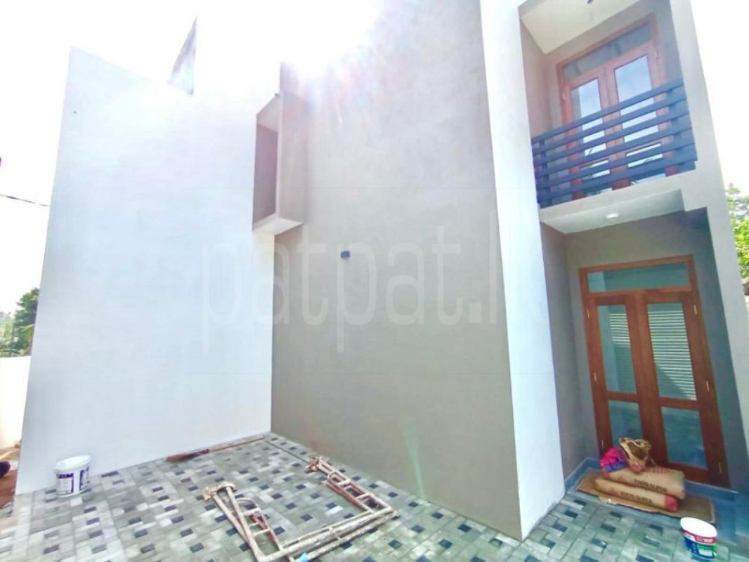 Advertisement image 6