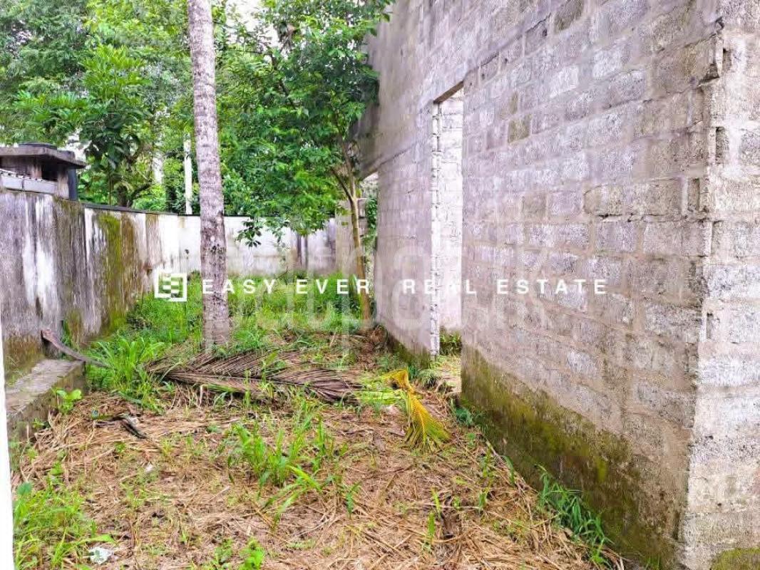 Residential Land for Sale in Athurugiriya