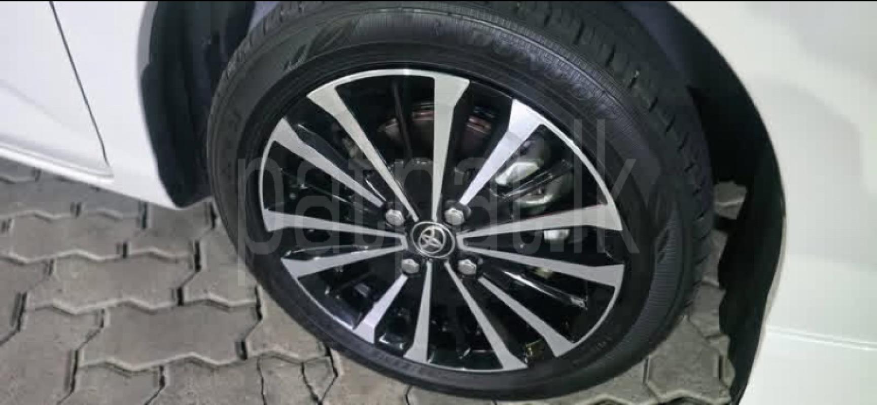 Toyota Roomy 2025 - Used Van sale in Sri Lanka - patpat.lk