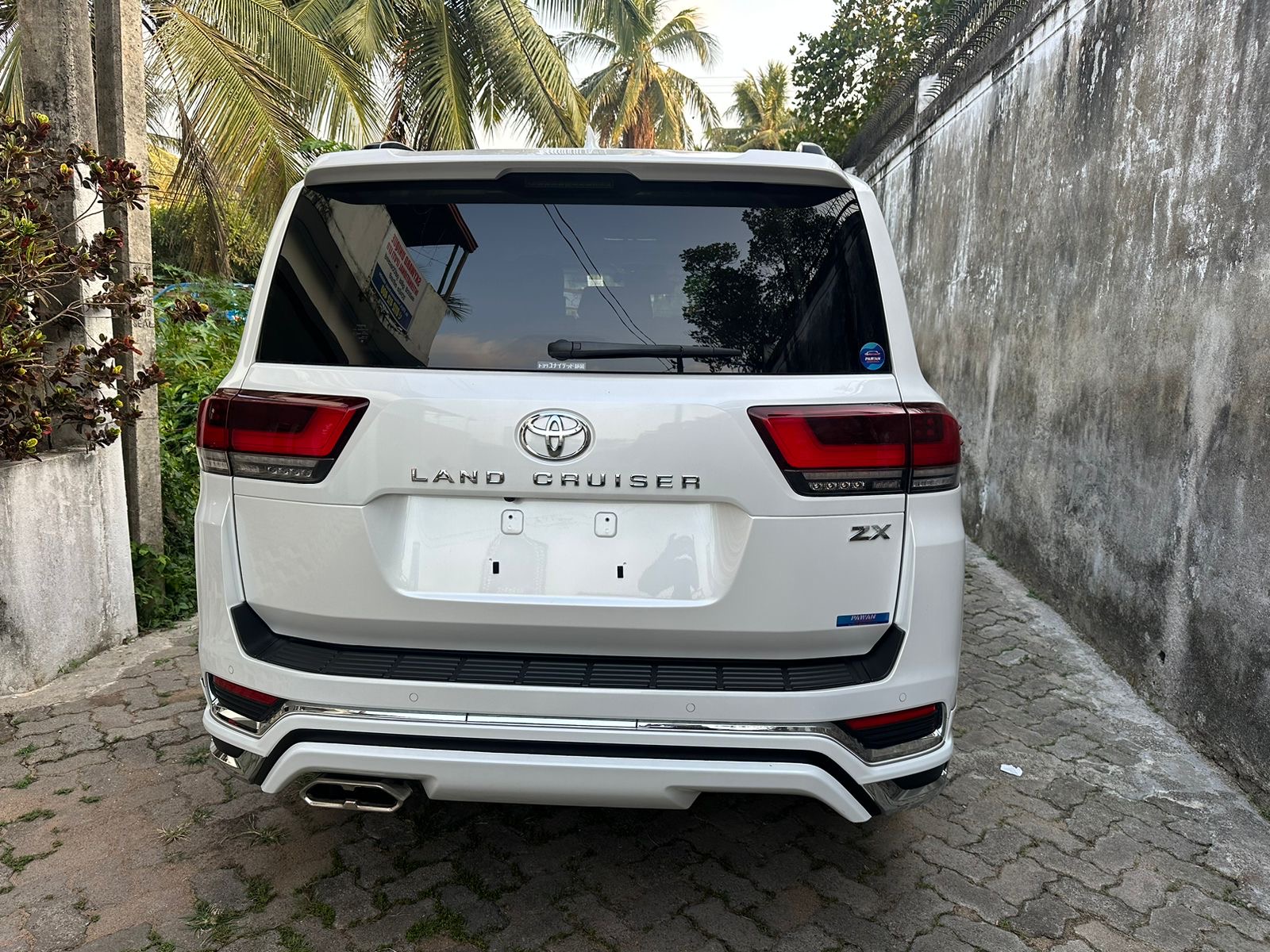 Toyota Land Cruiser Prado 2024 - Brand New SUV sale in Sri Lanka - patpat.lk