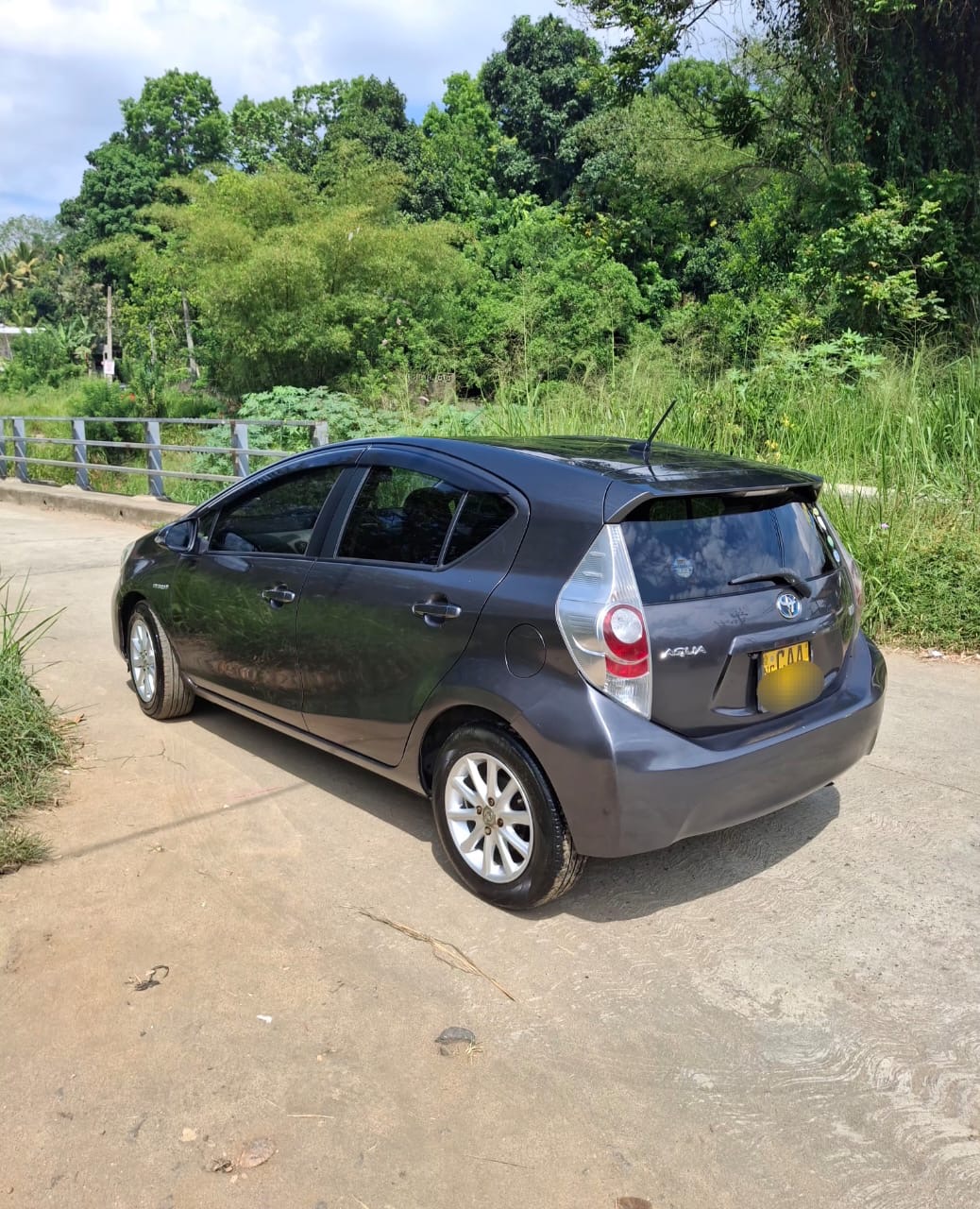 Toyota Aqua 2013 - Used Car sale in Sri Lanka - patpat.lk