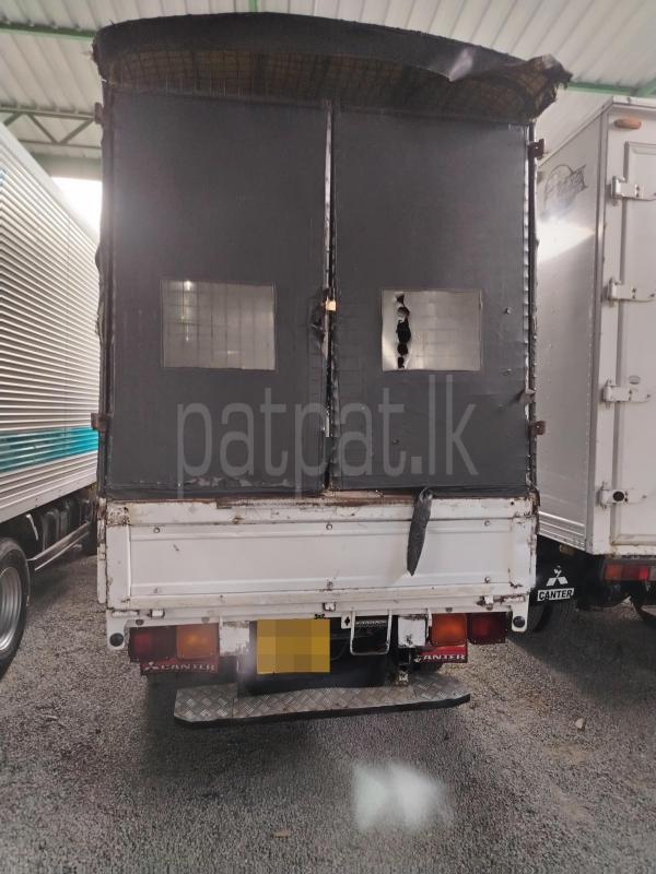 Mitsubishi Canter 1998 - பயன்படுத்தப்பட்டது டிரக் sale in Sri Lanka - patpat.lk