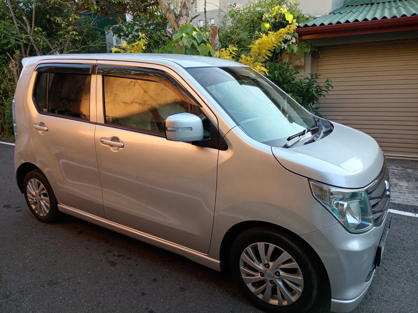 Suzuki Wagon R 2015 - Used Car sale in Sri Lanka - patpat.lk