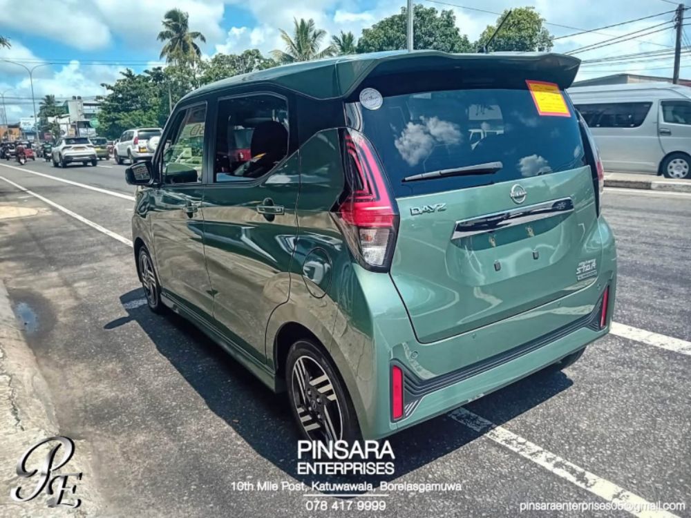 Nissan DAYZ HIGHWAY STAR 2023 - மறுசீரமைக்கப்பட்டது கார் sale in Sri Lanka - patpat.lk